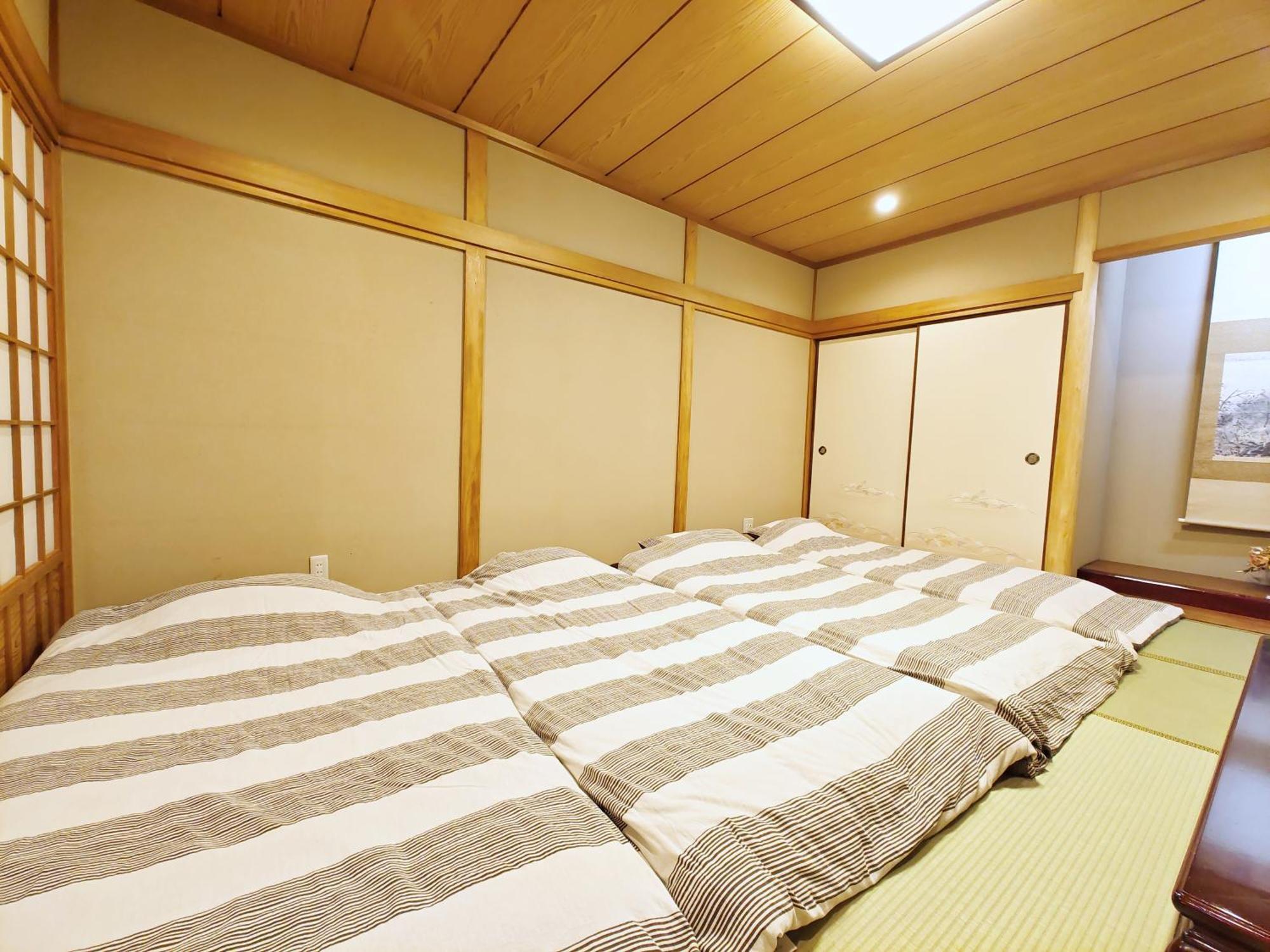 清潔#快適#広々なんば駅徒歩8分#9名宿泊可#Wi-Fiswitch#大画面tv Ósaka Exteriér fotografie